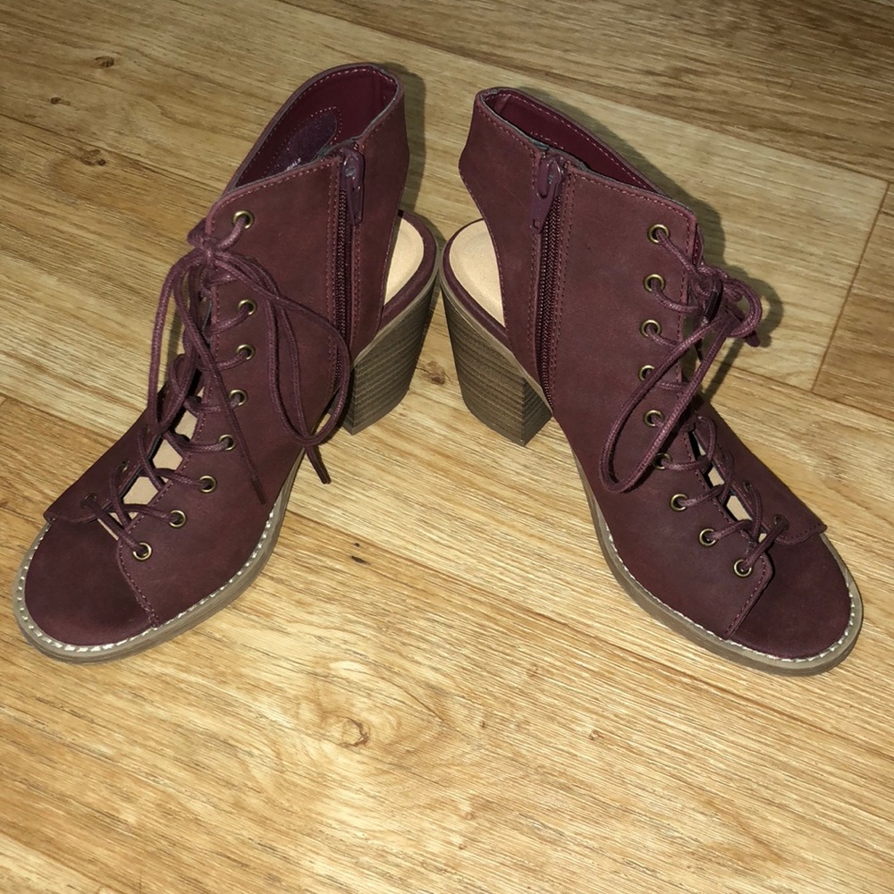 Open toe lace up booties!